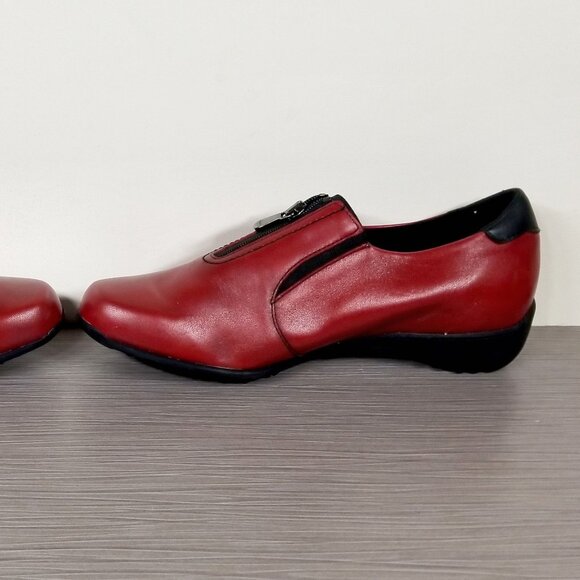 Munro Berkley Front-Zip Sneaker, Red Leather, Women’s Size 8 W - Picture 9 of 12